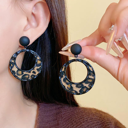 Silver Needle Artificial Leather Leopard Round Earrings