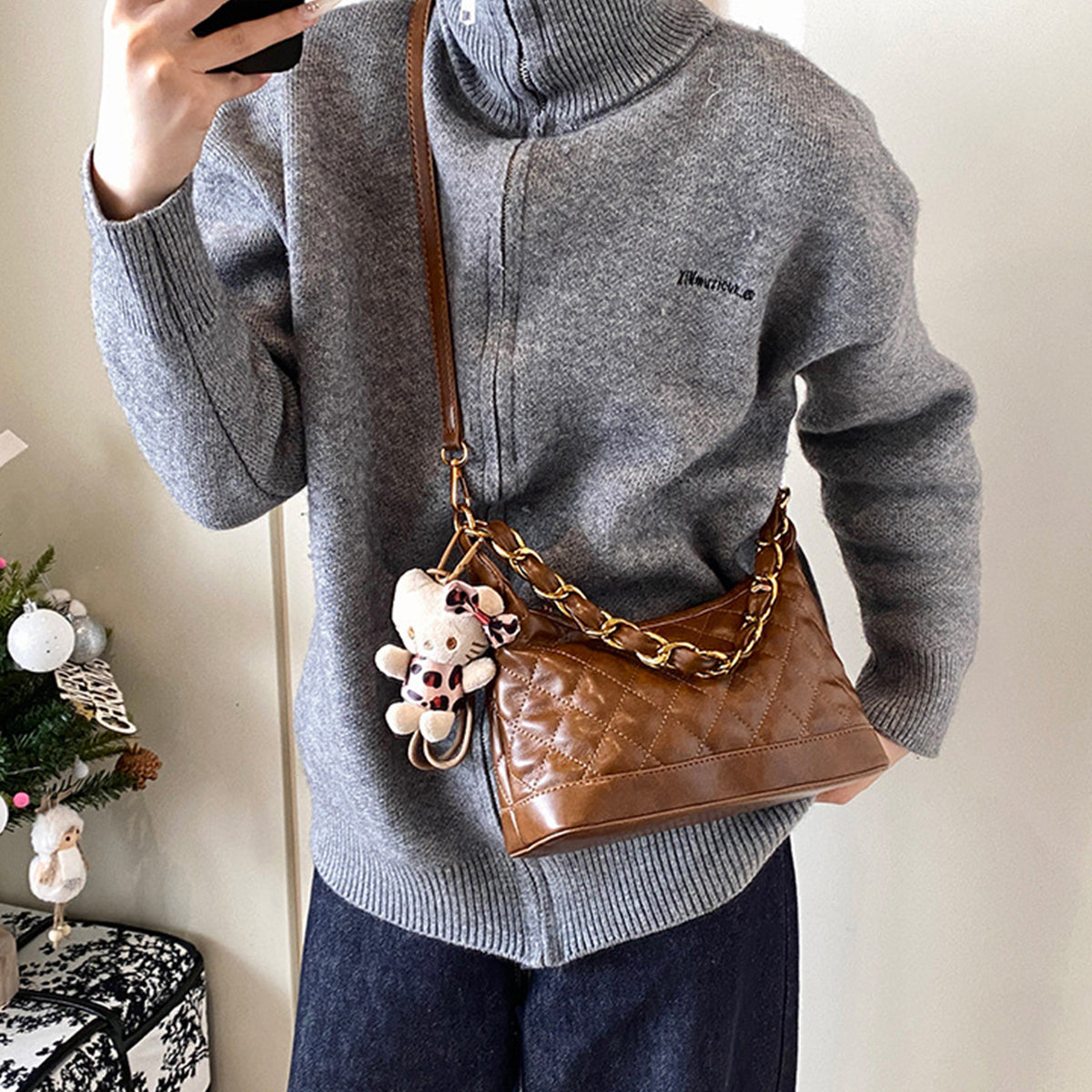 One-Shoulder Crossbody Underarm Chain Bag