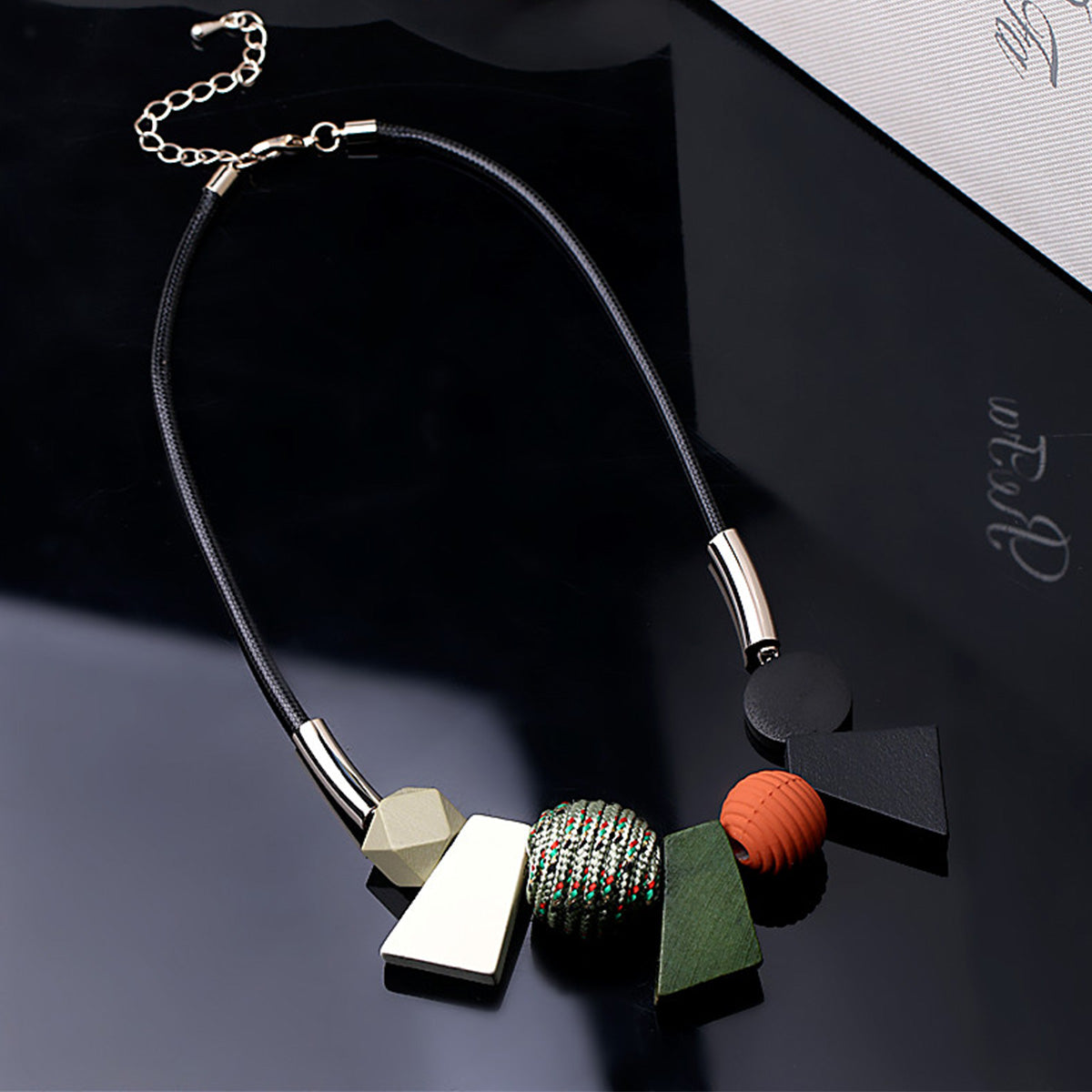 New Style Personality Temperament Small Skirt Shirt Necklace