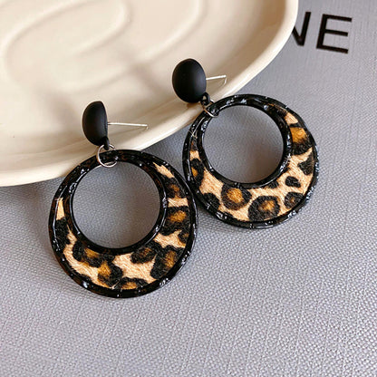 Silver Needle Artificial Leather Leopard Round Earrings
