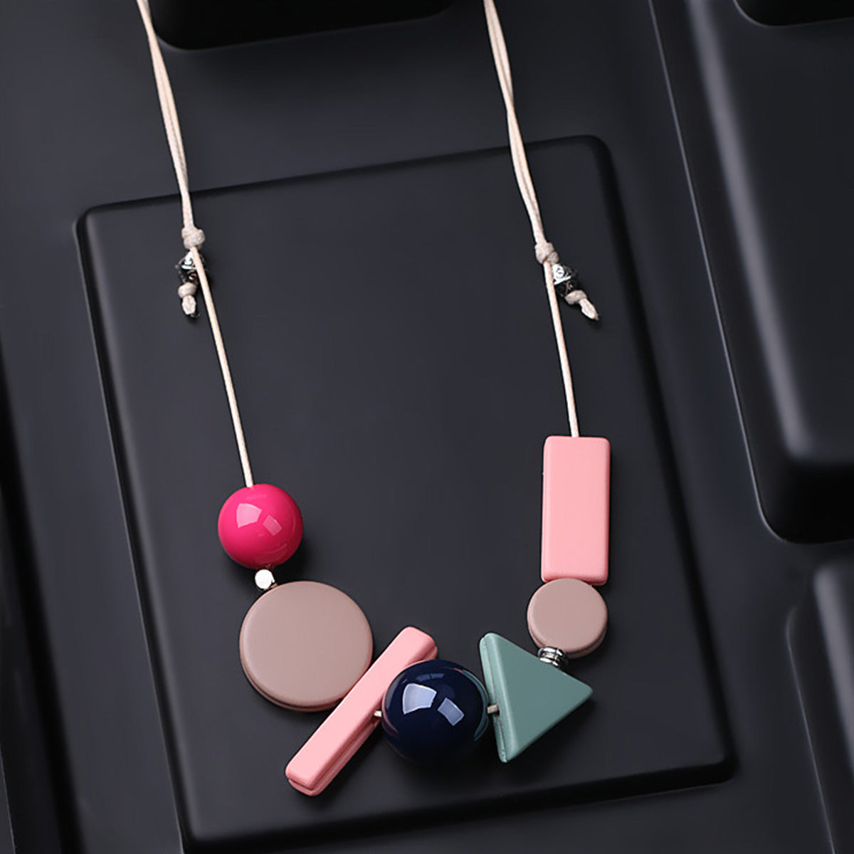 New Style Personality Temperament Small Skirt Shirt Necklace