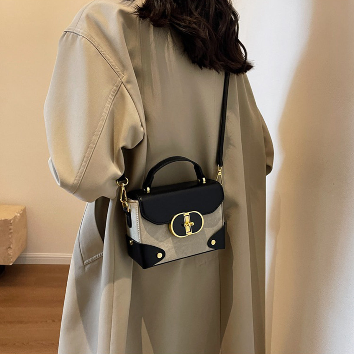 Retro Shoulder Messenger Bag Handbag Small Square Bag