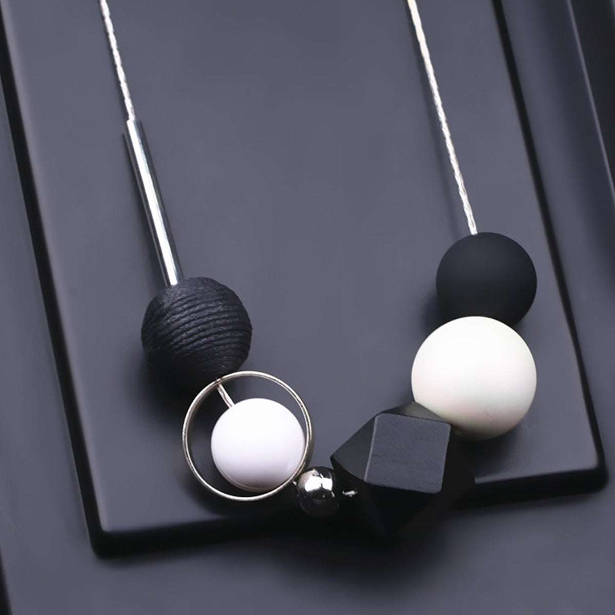 New Style Personality Temperament Small Skirt Shirt Necklace