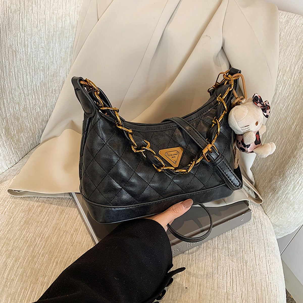 One-Shoulder Crossbody Underarm Chain Bag