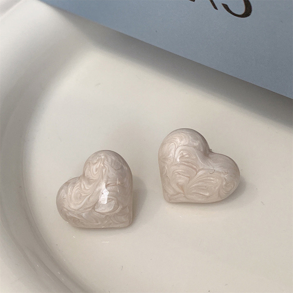 Oil Dripping Love Fashion Heart Earrings