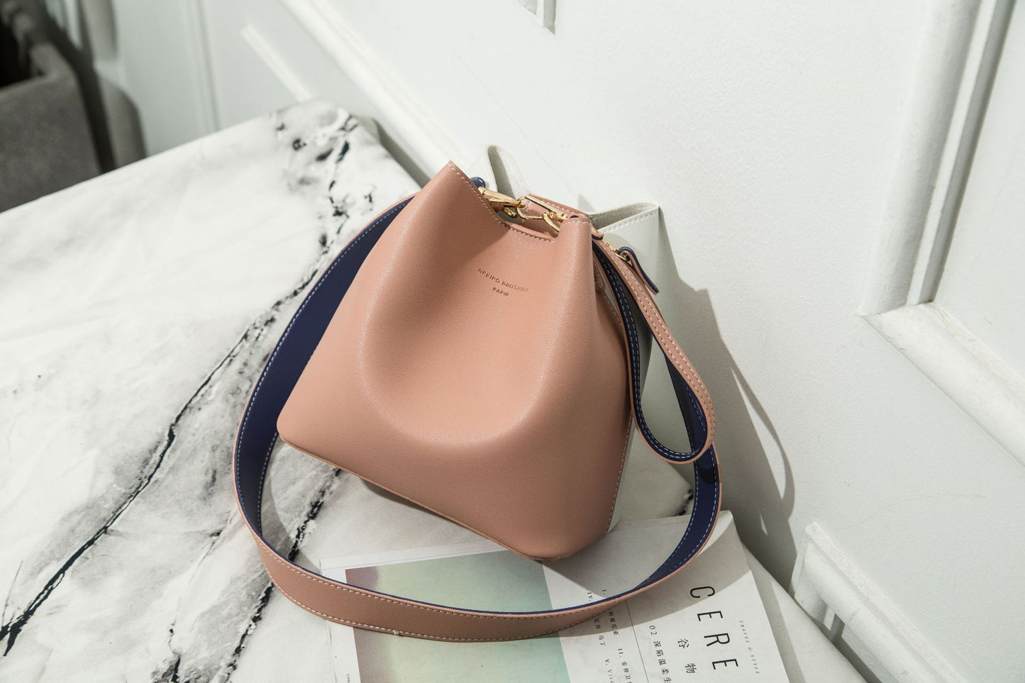 Women's Bucket Bag Single Shoulder Crossbody Bag Fashion Decoration