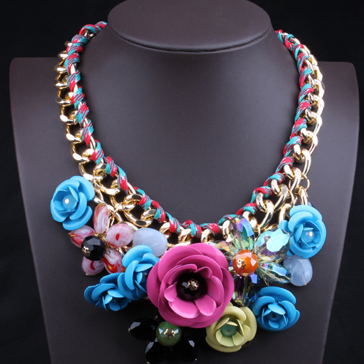 European American Purple Flower Diamond-Studded Clavicle Necklace